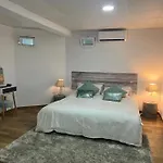 Perla Close To With A Private Pool 미하스