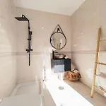 Perla Close To With A Private Pool 빌라 *