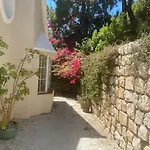 Perla Close To With A Private Pool 빌라 *