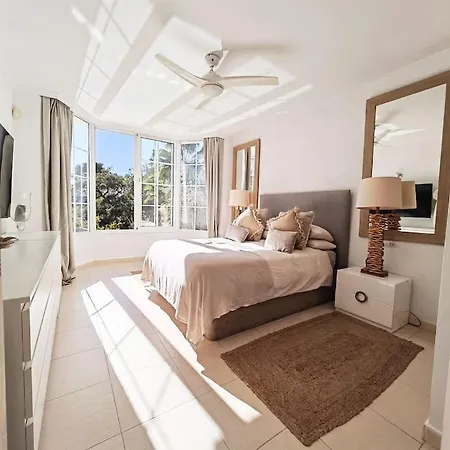 Perla Close To With A Private Pool Villa Mijas