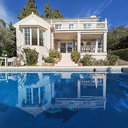 Perla Close To With A Private Pool Mijas